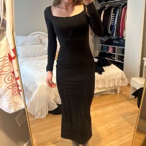 Women's Black Long Sleeve Square Neck Midi Dress